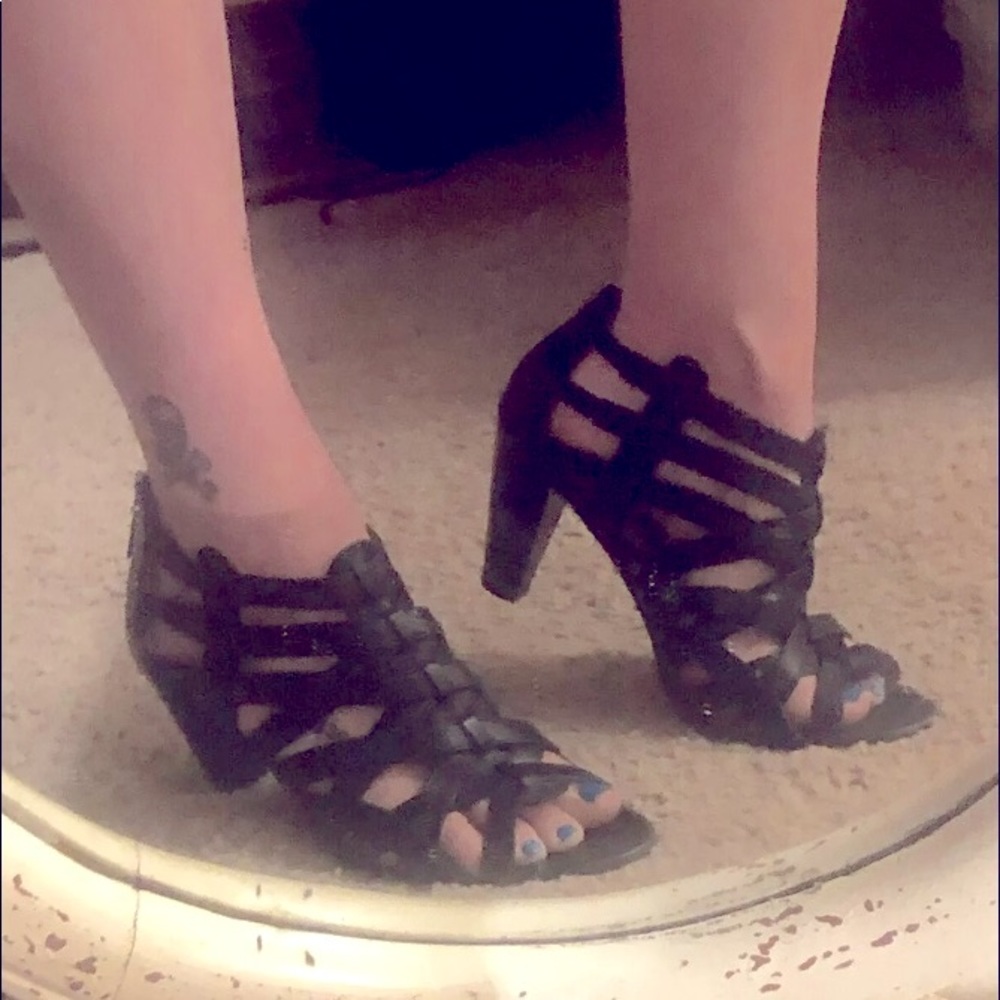 Nine & Co 8.5 Black Open Toe Strappy Heels Zipper